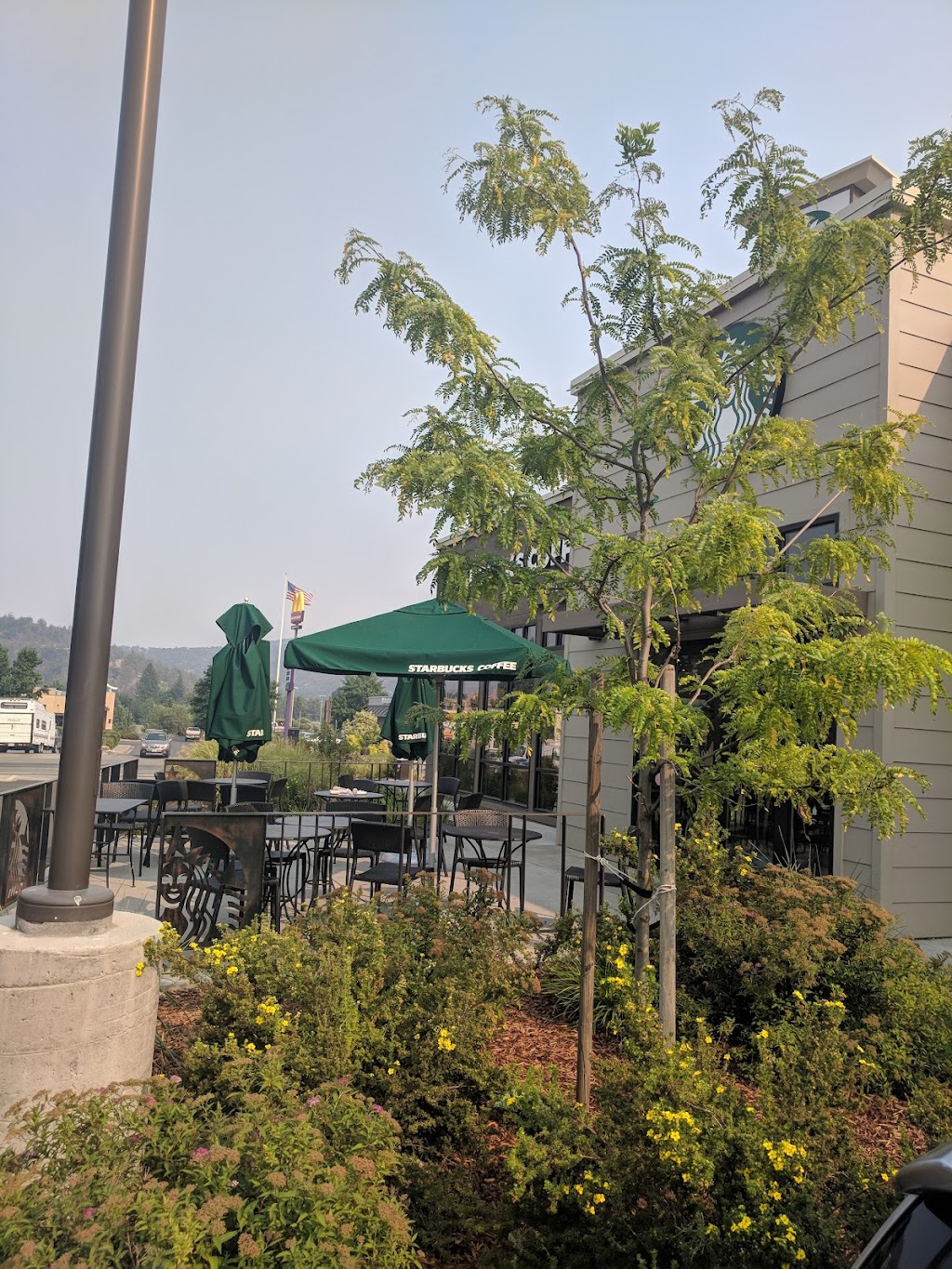 Starbucks, Yreka, CA