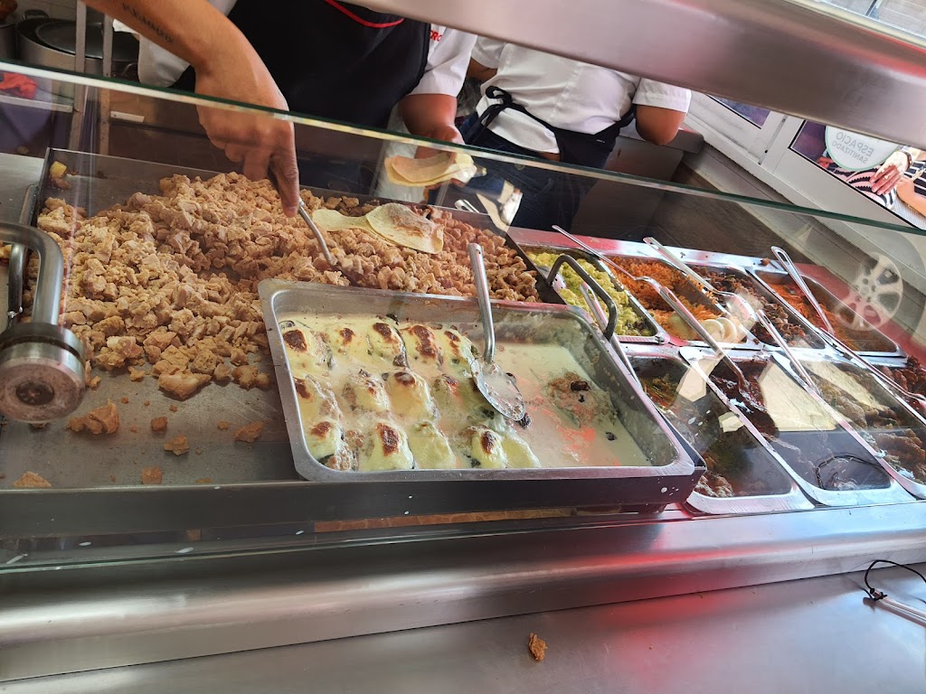 Tacos de Guisado "El Güero"