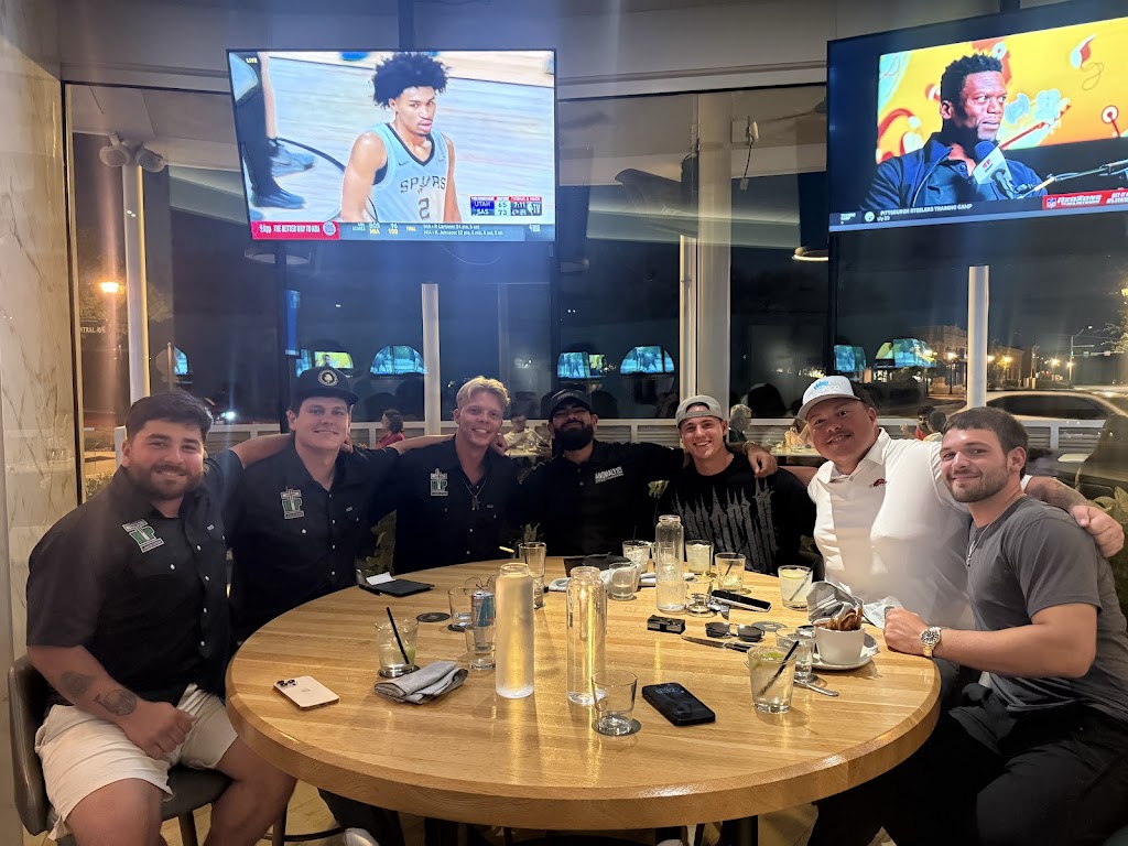 Moxies, Southlake Town Square, TX