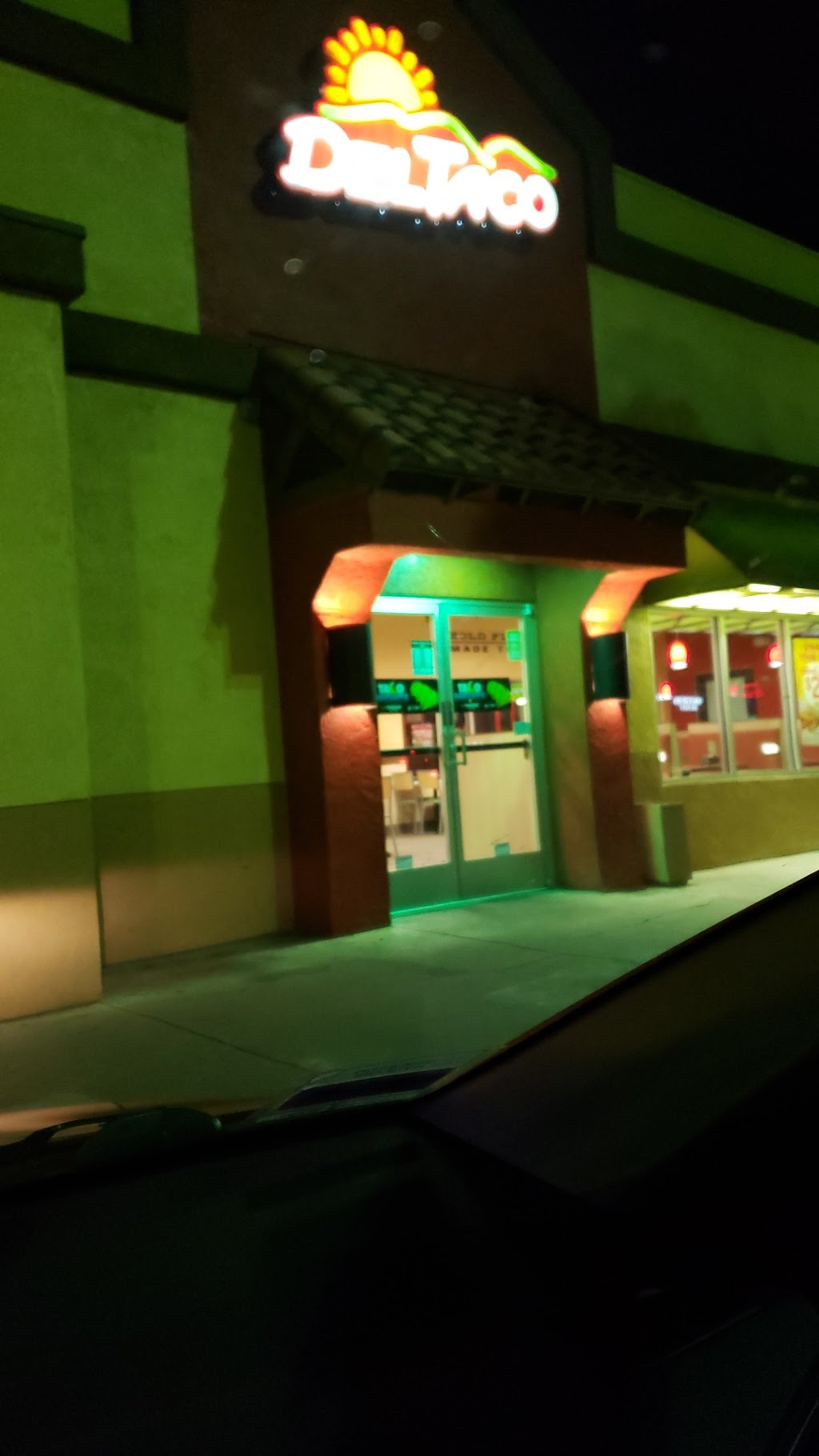 Del Taco
