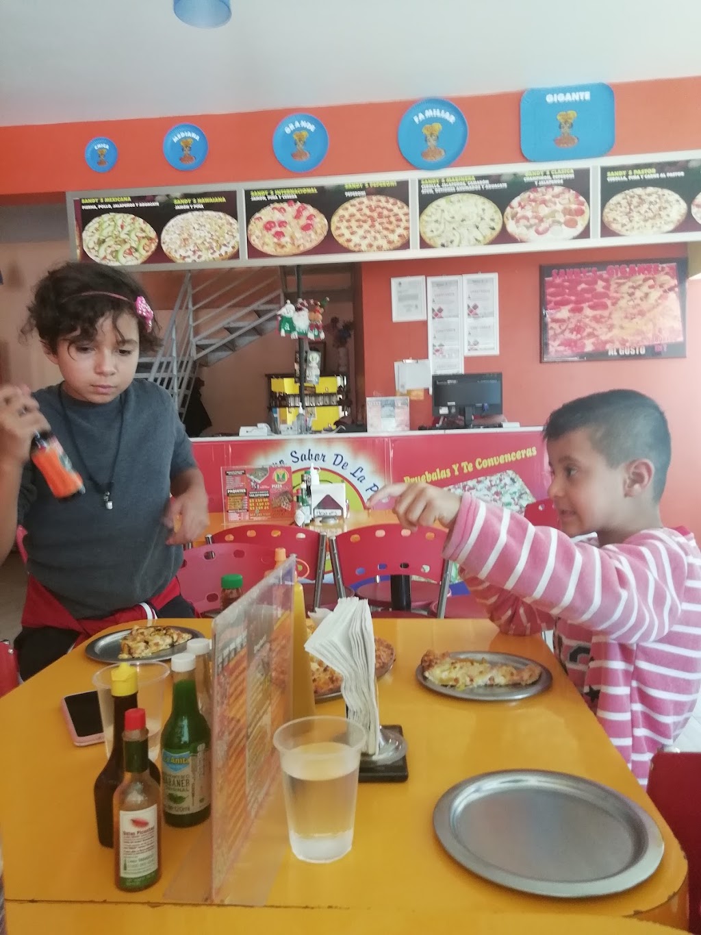 Sandy's Pizza