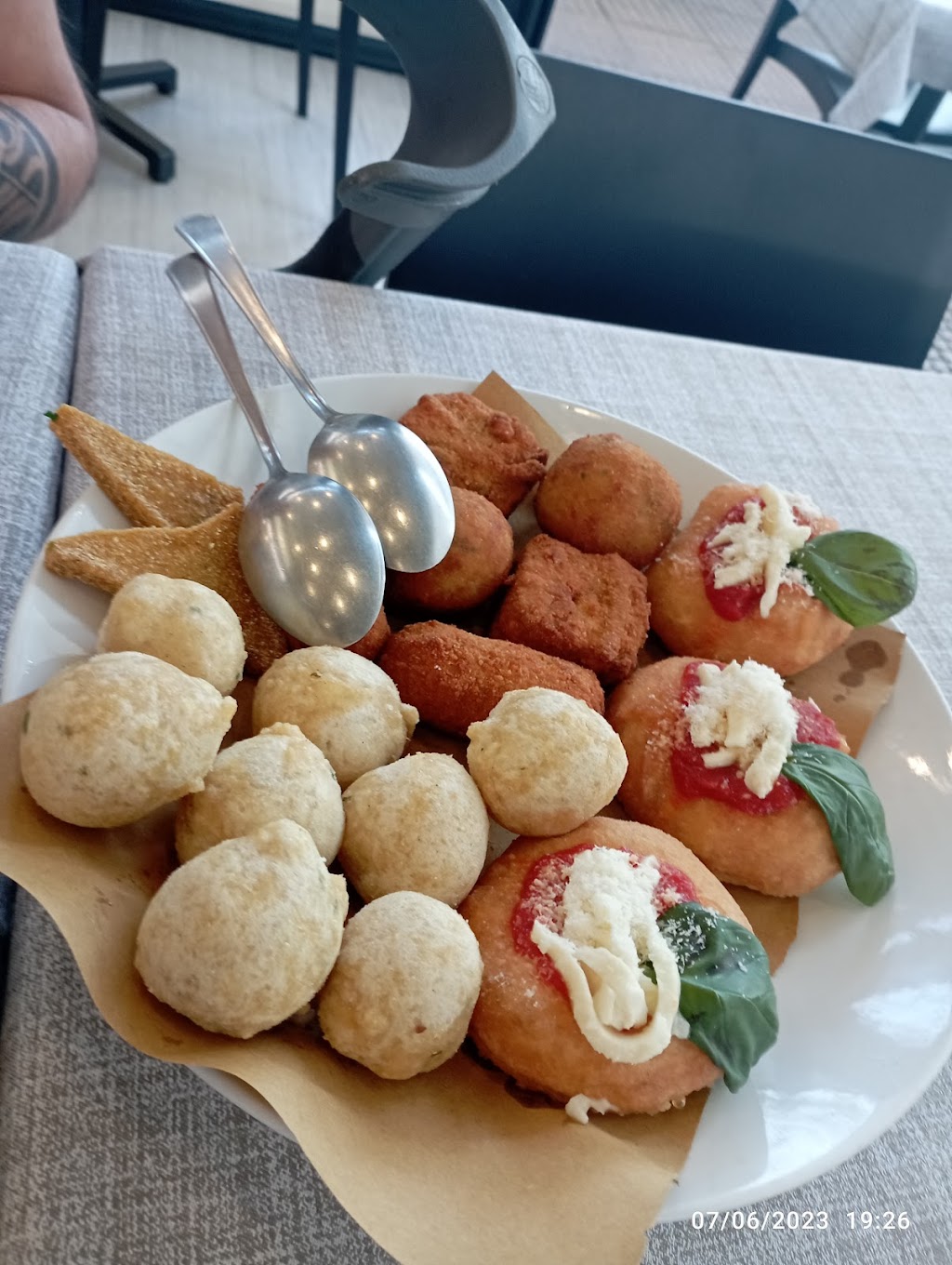 Pizzeria Napoletana 081, Nova Milanese