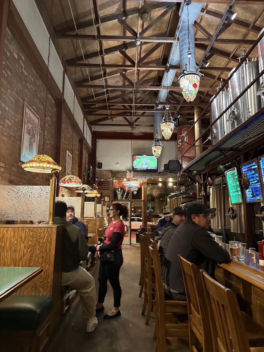 Brewbakers Brewing Company, Visalia, CA