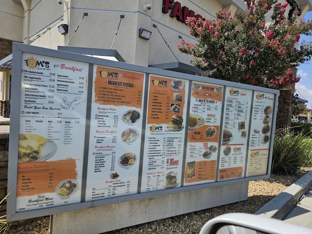 Tom's Burgers 30