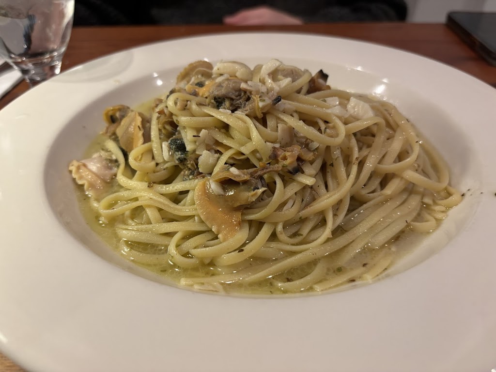 Umberto’s Clam House