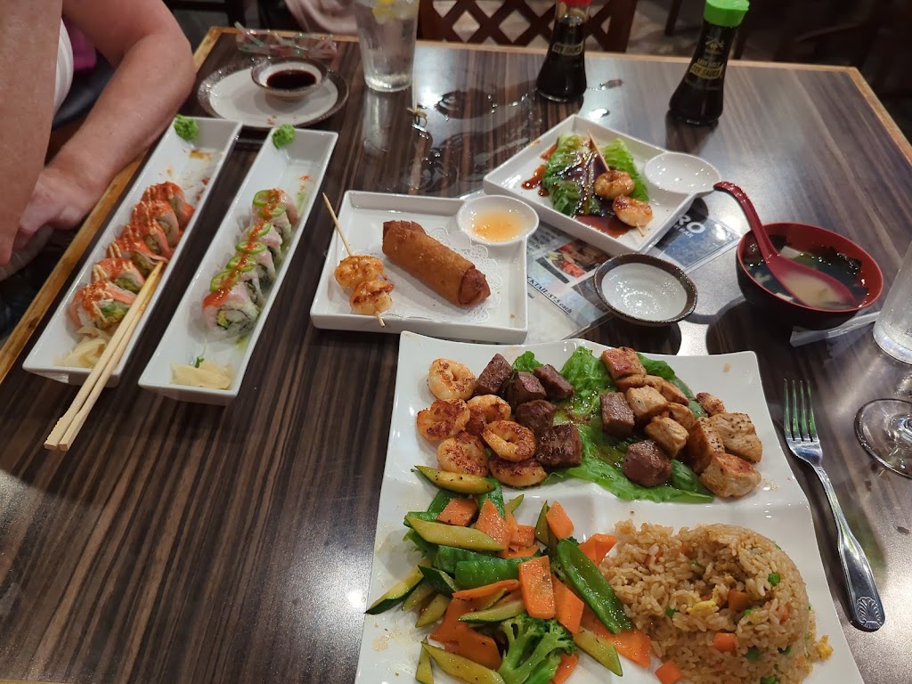 Sapporo Japanese Bistro & Sushi Bar, Conroe, TX