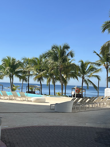 Coco's Beach Club