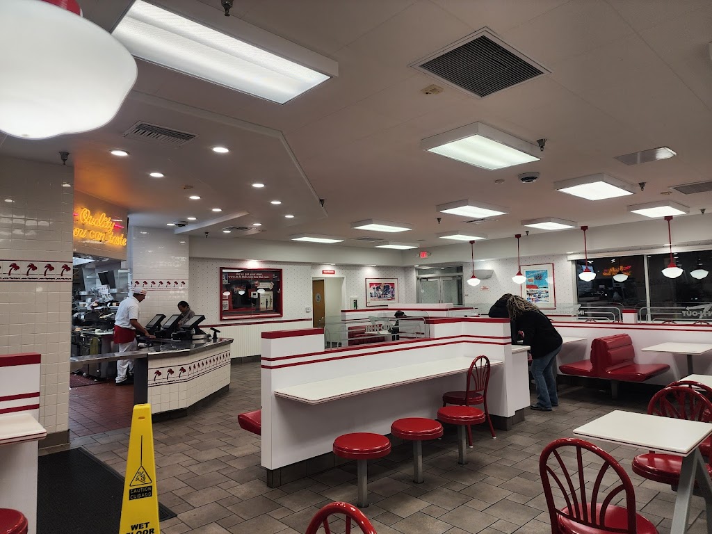 In-N-Out Burger, Lebec, CA
