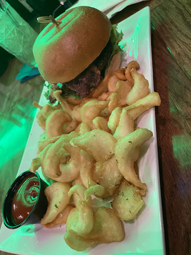 Illusive Restaurant & Bar