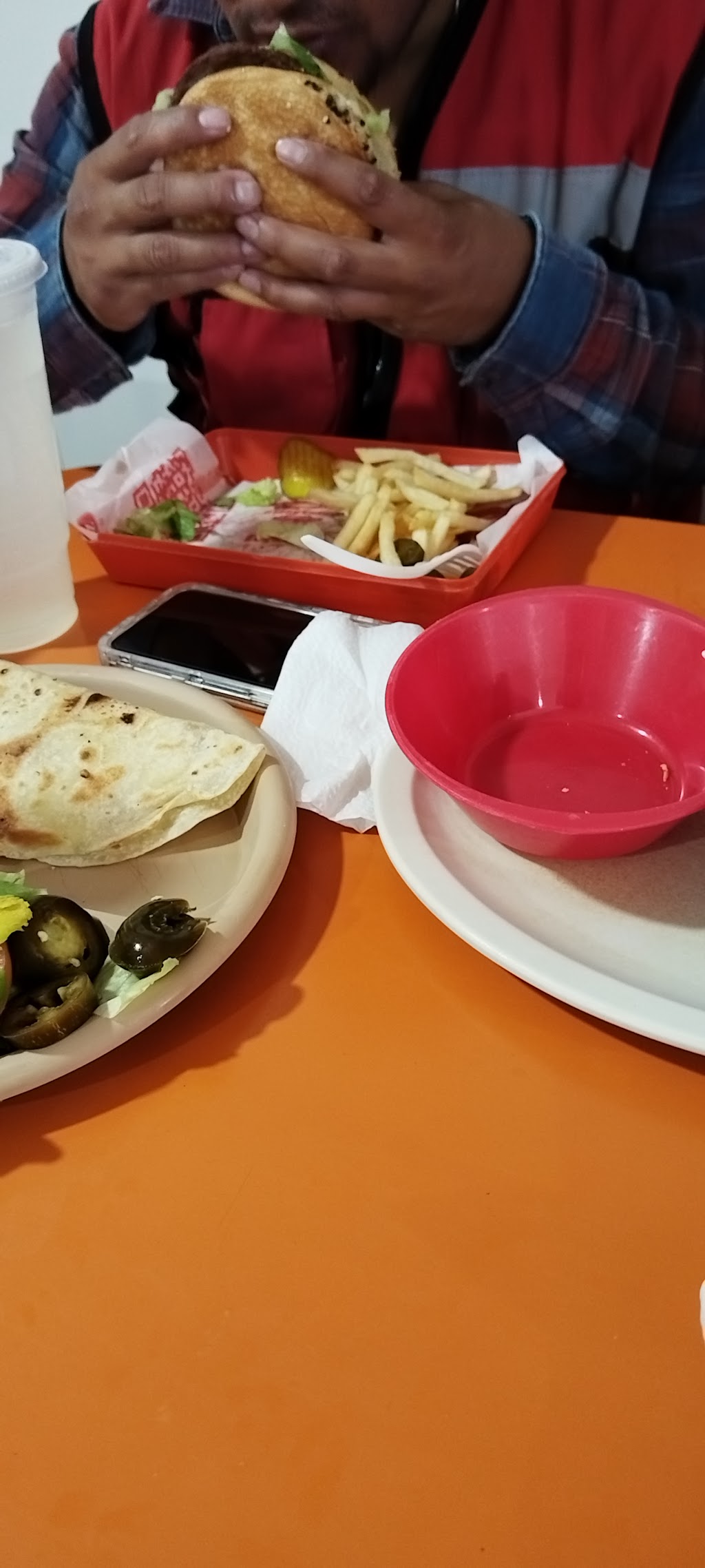 Pollo feliz