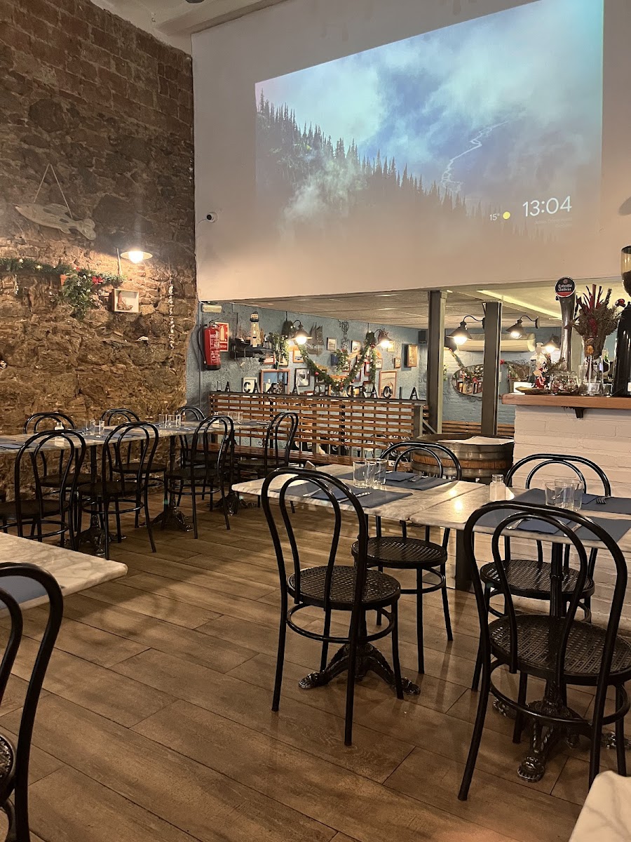 Los Mejores Platos de La Caleta de Gràcia - Guía Gastronómica
