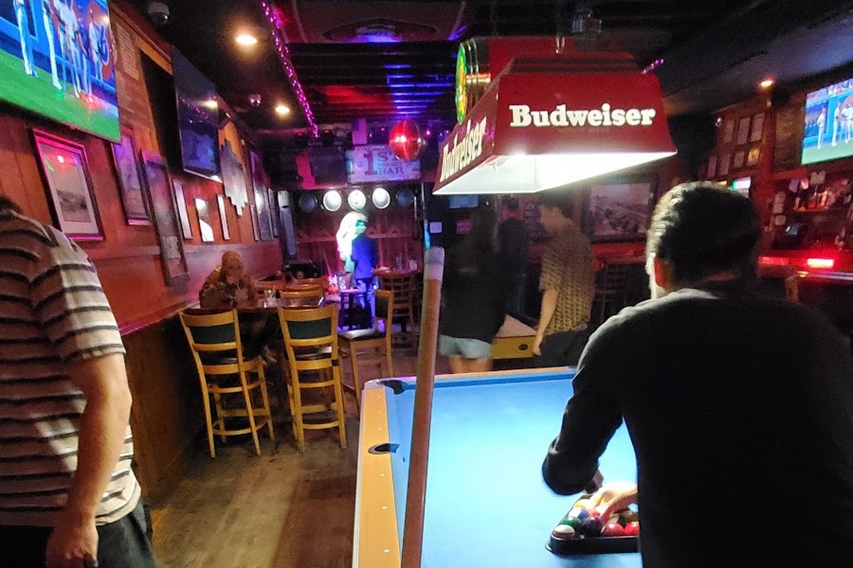 1St Street Bar