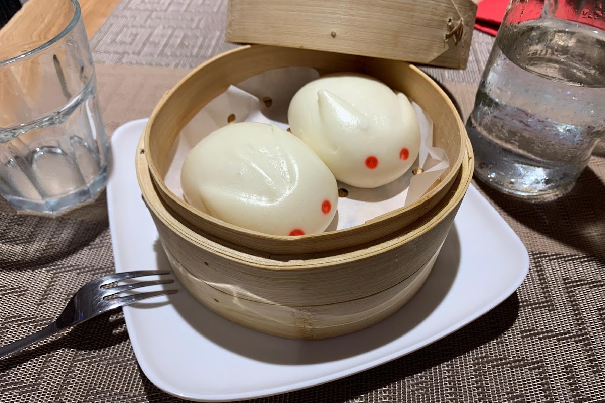 Mr. Dumpling, Lecco