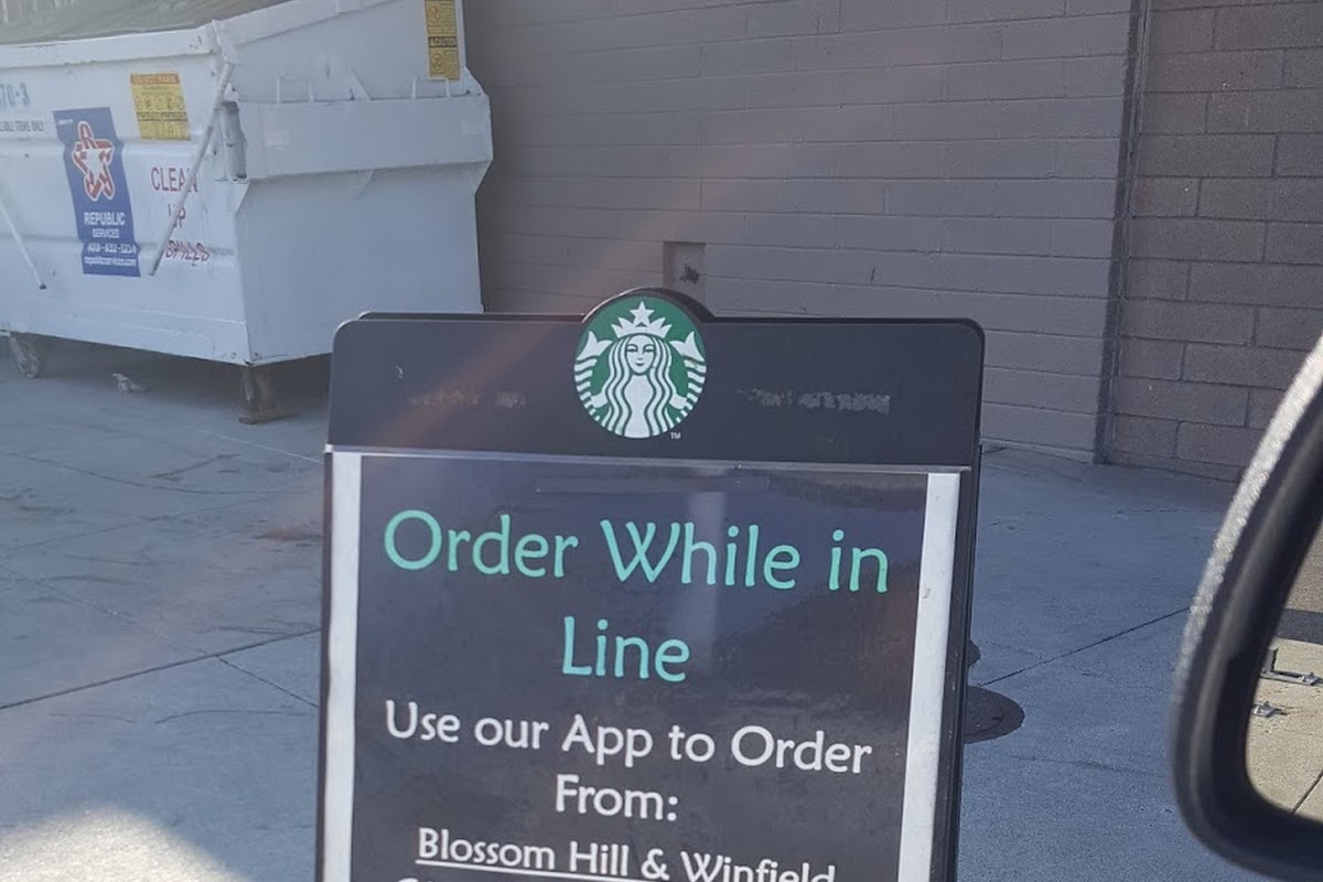 Starbucks, Blossom Hill, CA