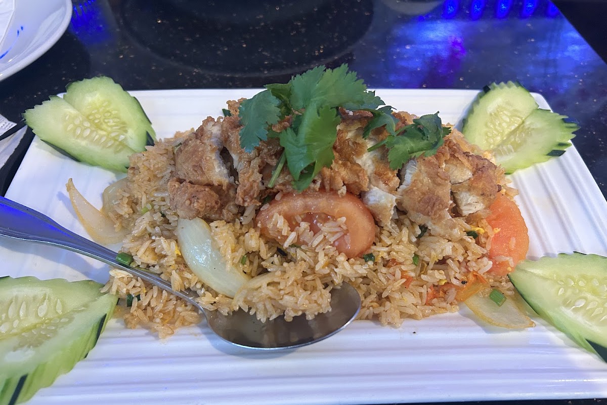 Lee's Famous Recipe Chicken