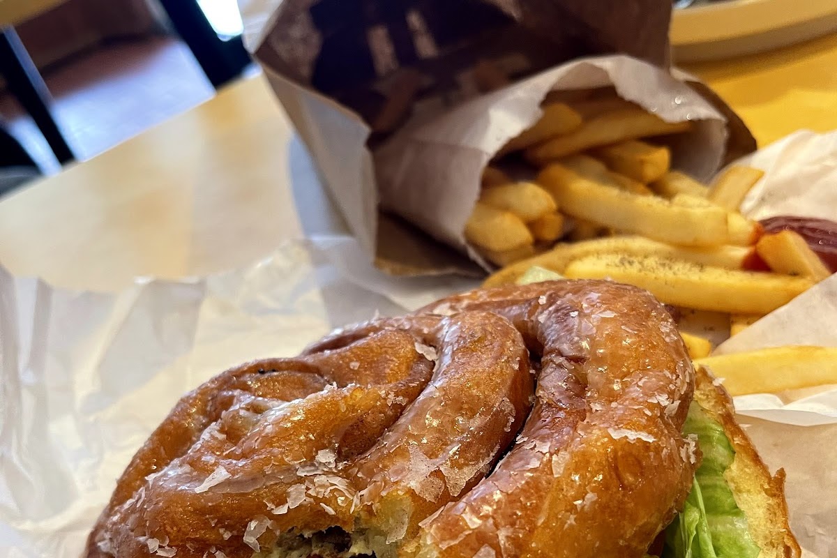 J. Georgie's Donuts & Hamburger