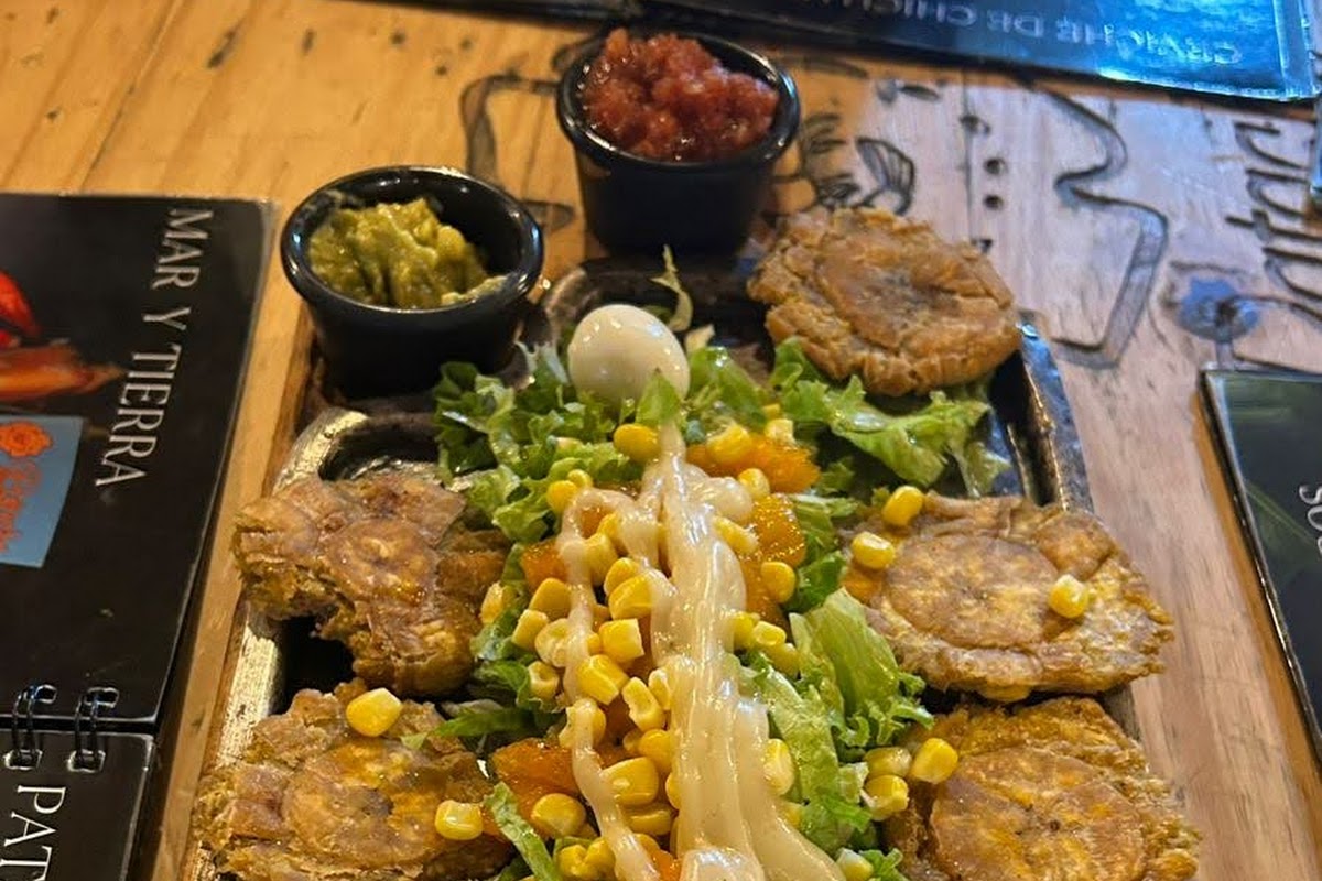 Pataché, Patacones y Ceviches