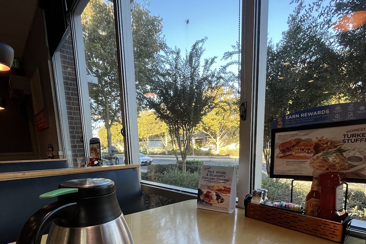 IHOP, West Sacramento, CA