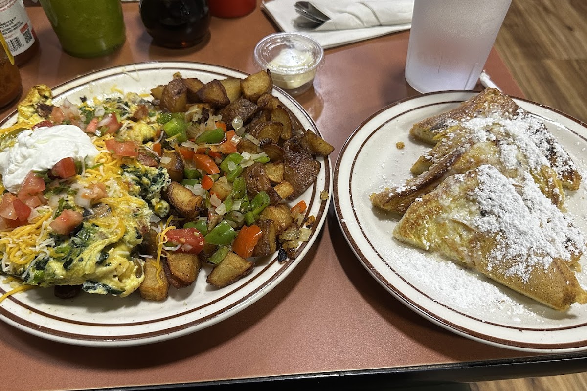 Serrano's Cafe