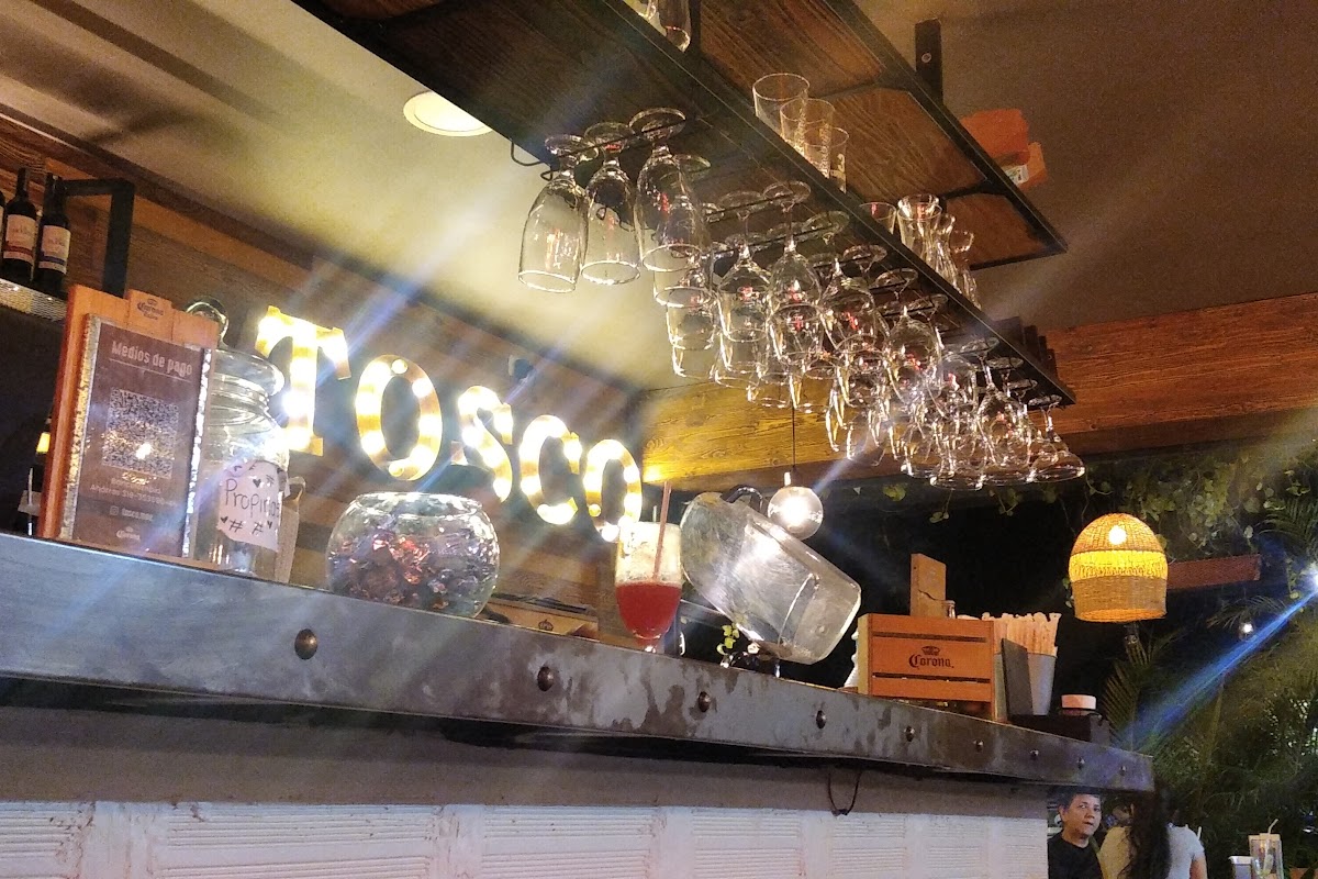 Tosco Amigos y Comida