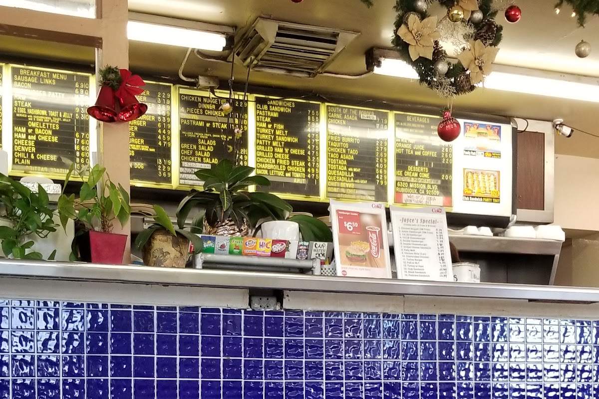 Joyce Burgers, Rubidoux, CA