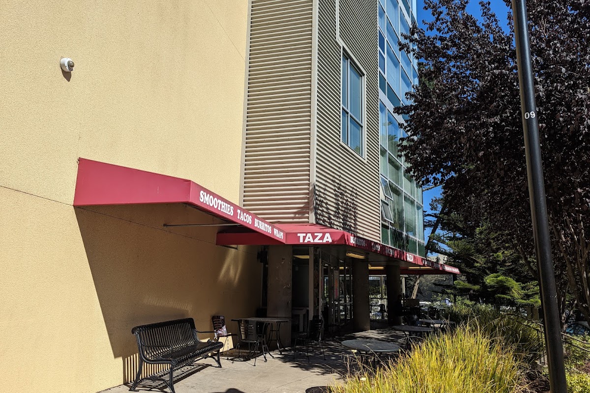Taza Smoothies and Wraps