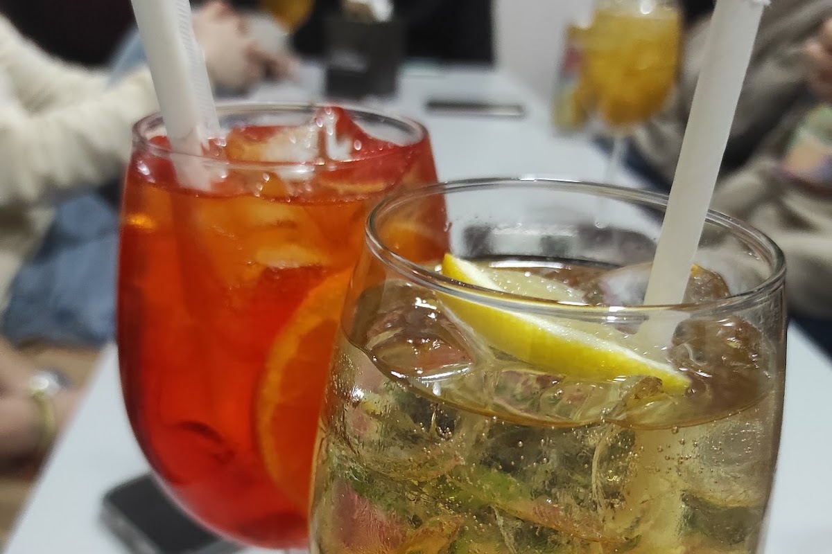 Cafè On The Road