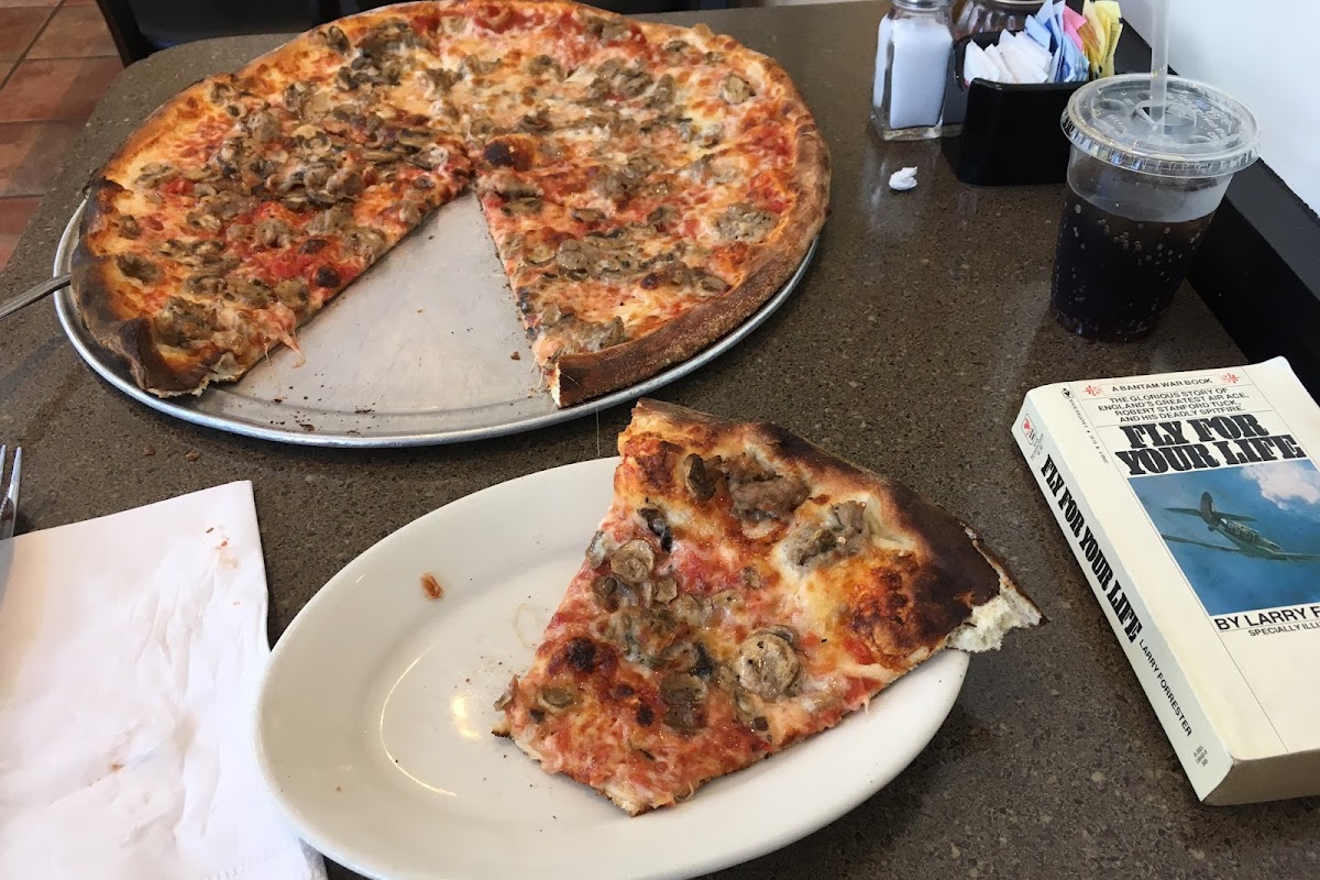 Amici’s East Coast Pizzeria, San Mateo, CA
