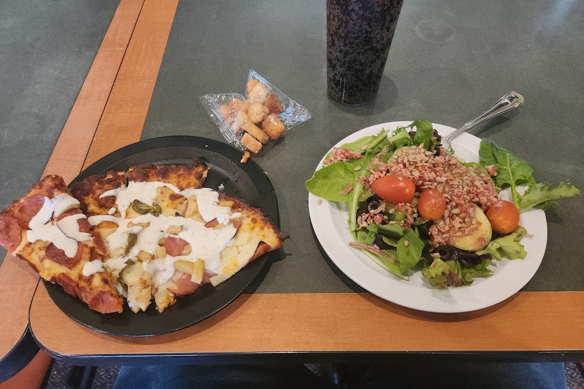 Round Table Pizza