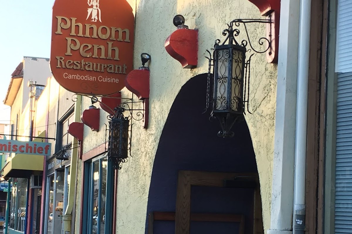 Phnom Penh House, Oakland, CA
