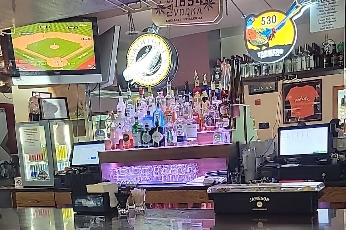Lost Shaker Bar & Grill