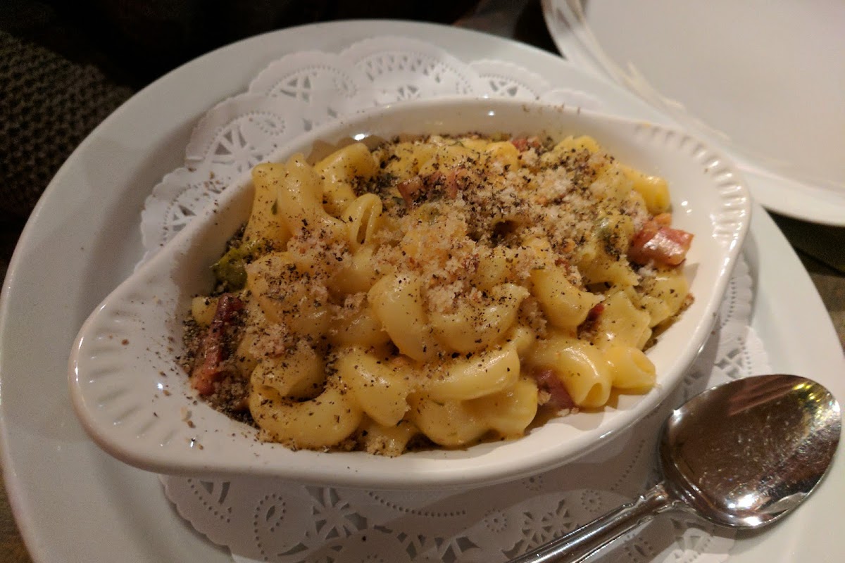 Gold Vine Cafe and Wine Bar