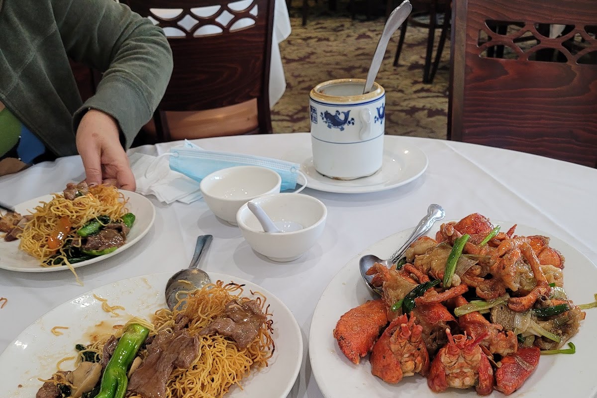 Jade House Chinese Cuisine & BBQ