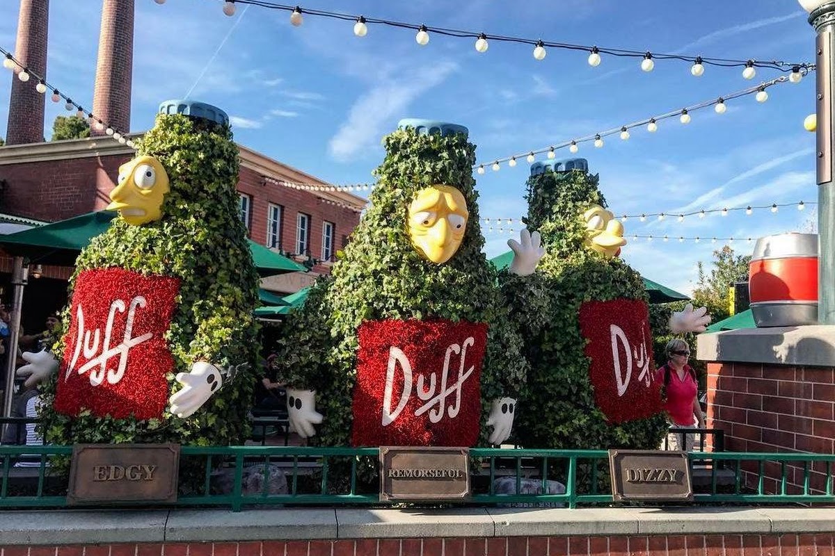 Duff Brewery Beer Garden, Universal City, CA