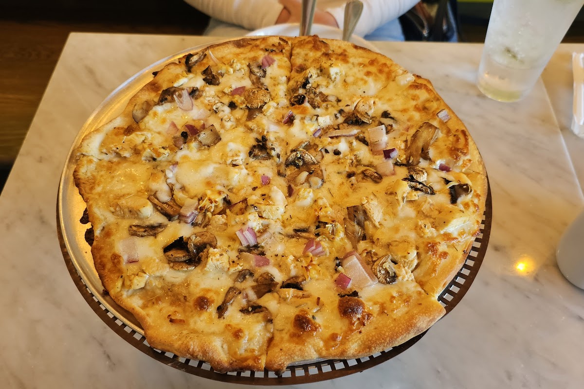 Marye's Gourmet Pizza, West Lake Hills, TX