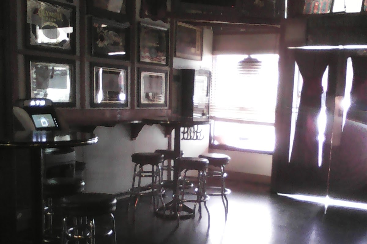 Pine Street Saloon