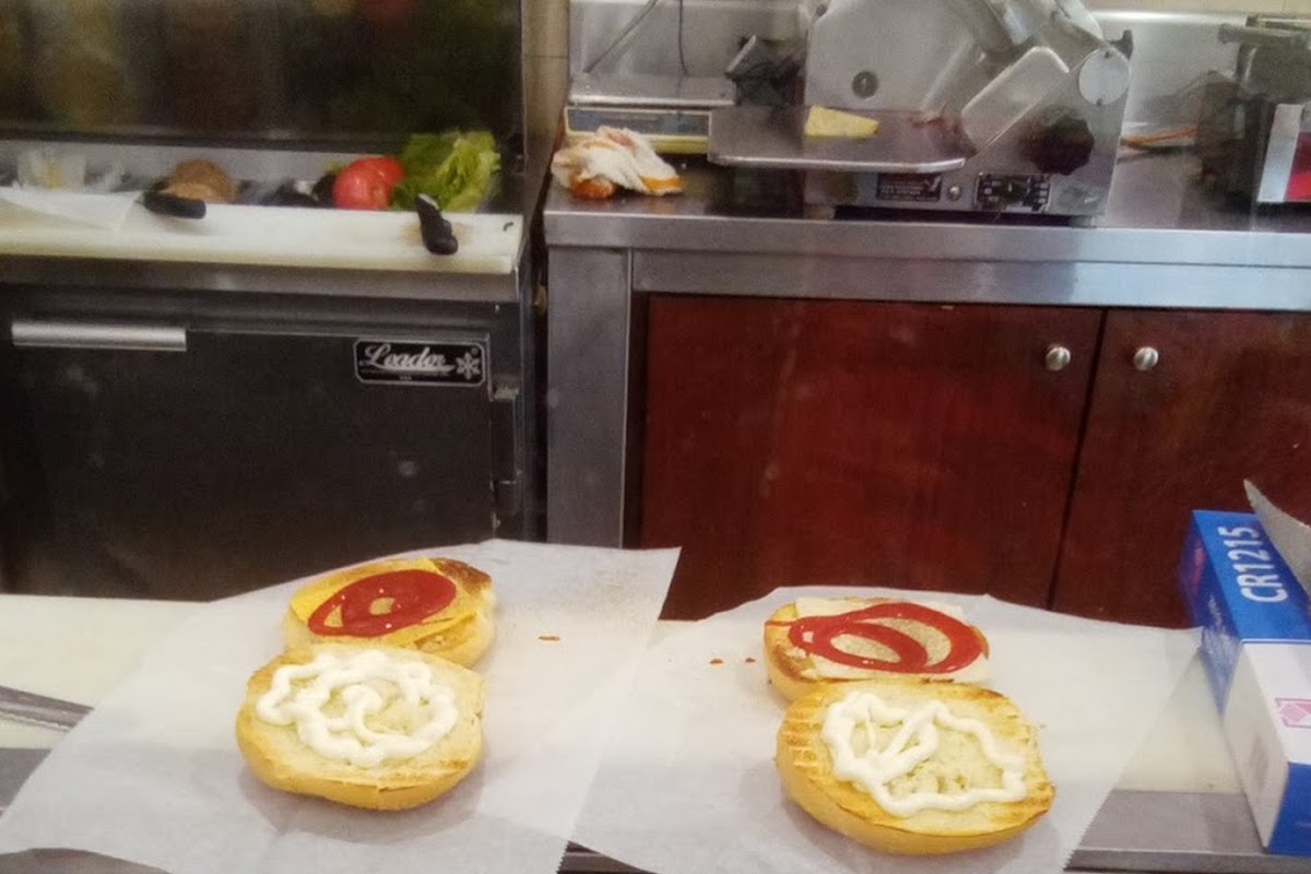 Pumpernickel Bagel & Delicatessan