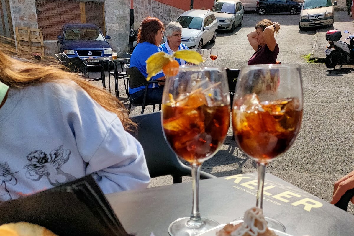 Irurak taberna