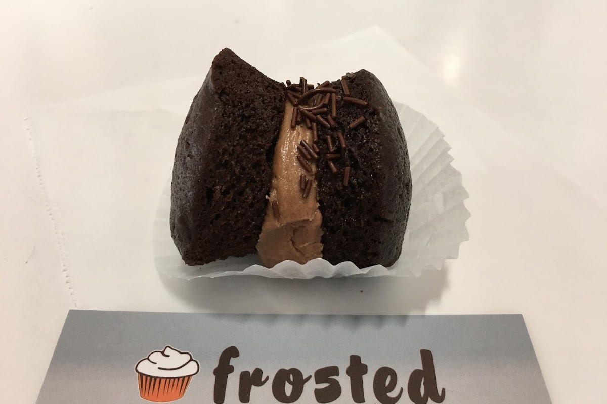 Frosted Cupcakery, Anaheim, CA