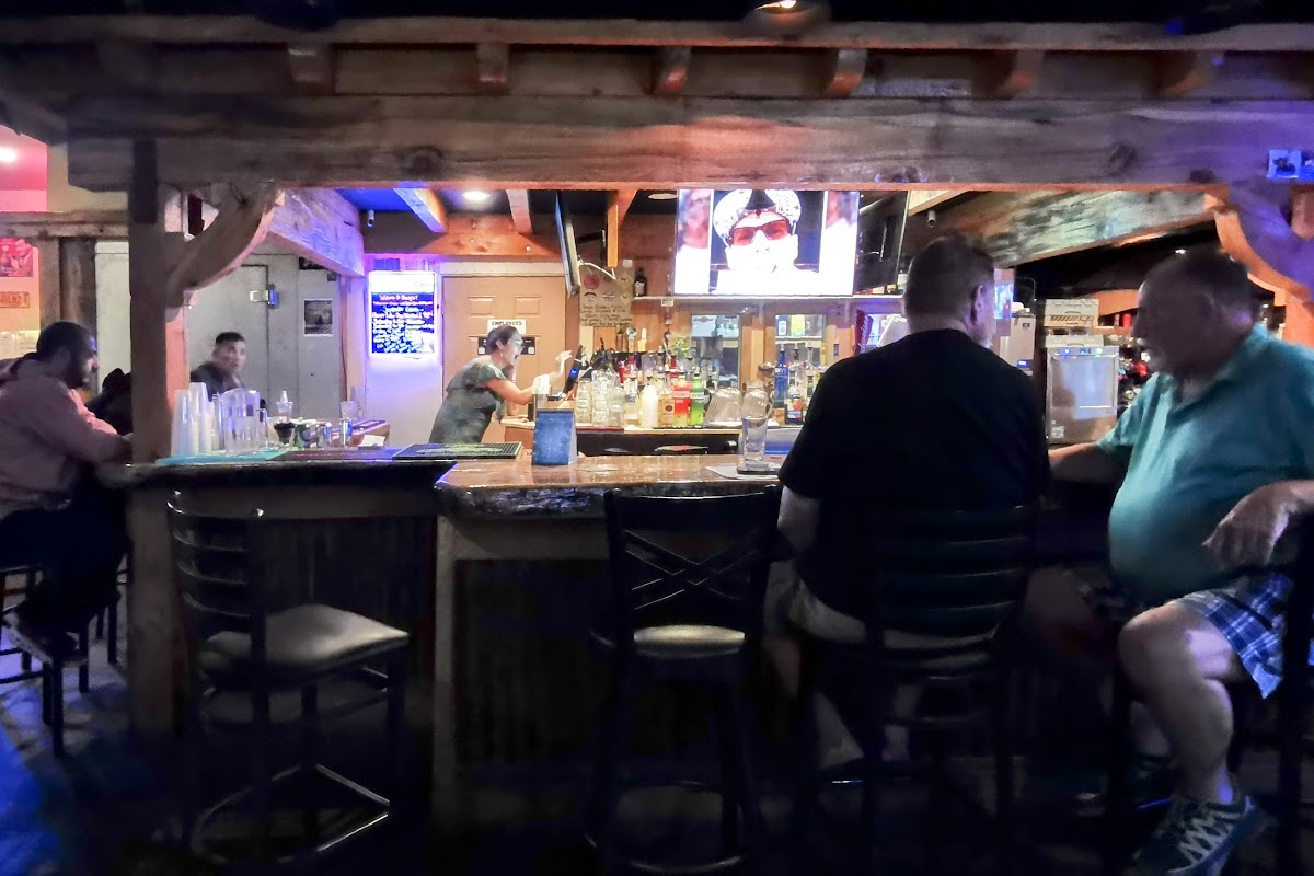 Rustys Saloon