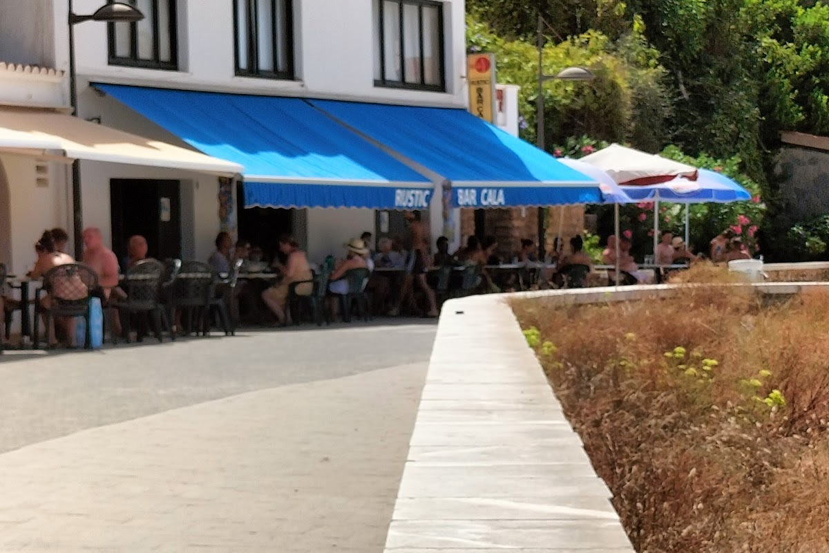 Rustic Bar Cala