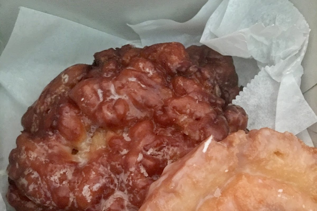 Mary's Donuts