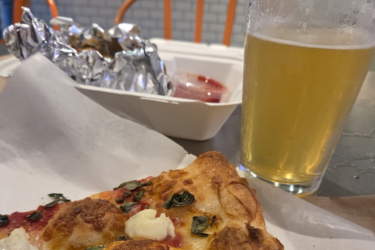 Raymond's Pizza, Point Richmond, CA