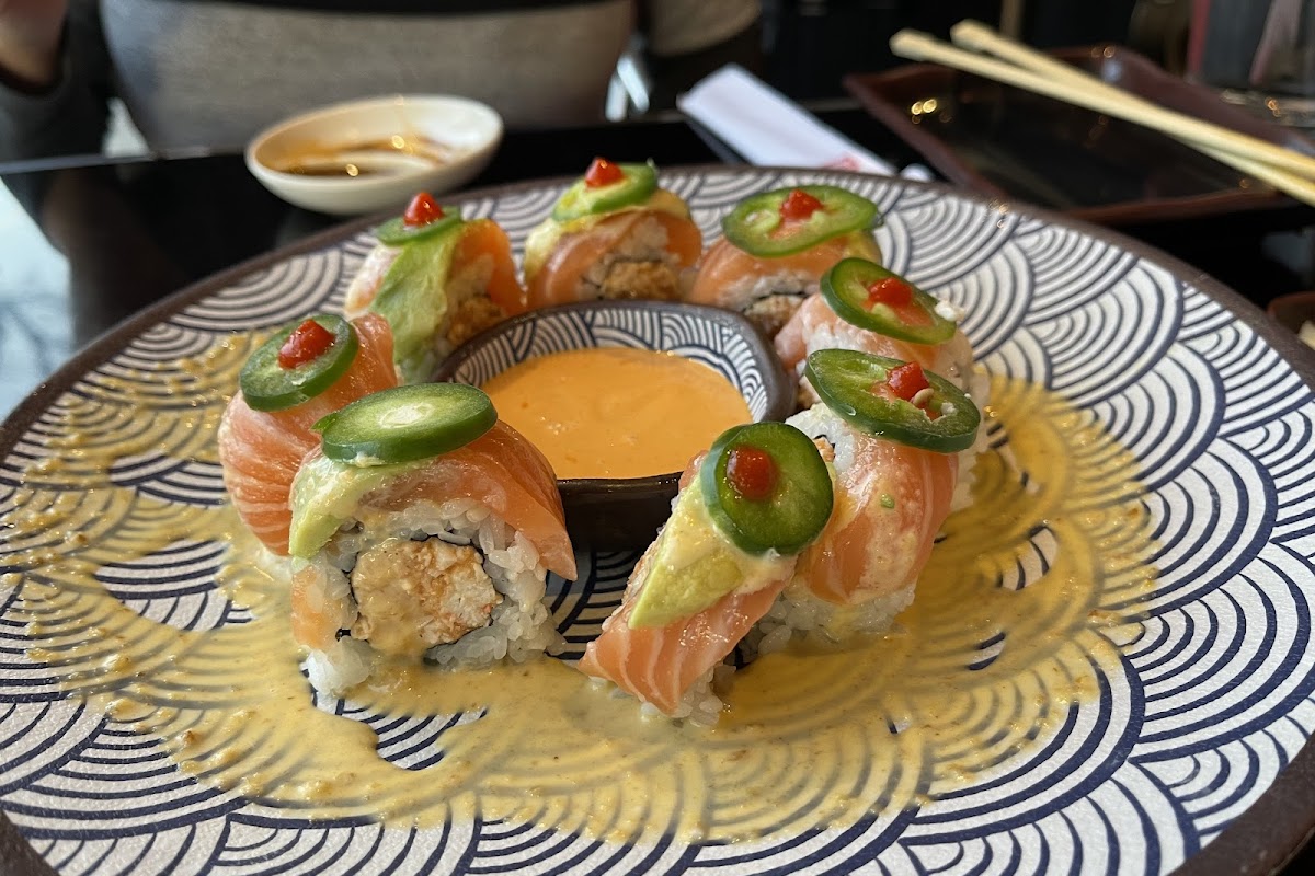 Sake Sushi Bar & Lounge