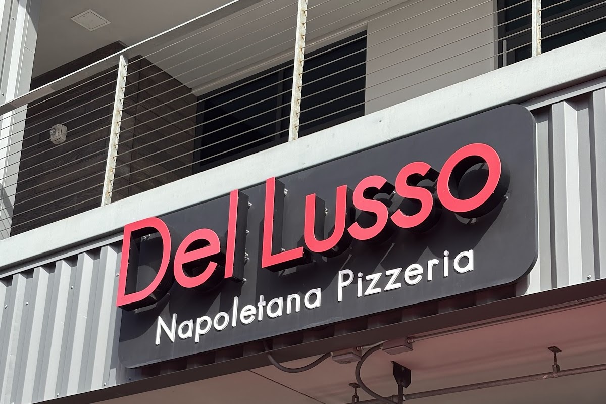 Del Lusso Pizza, Carlsbad, CA