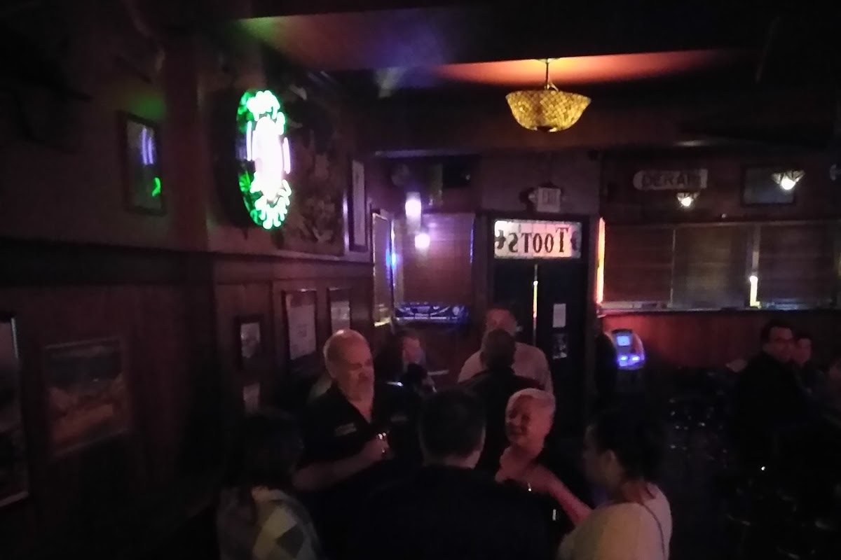 Toot's Tavern, Vallejo, CA