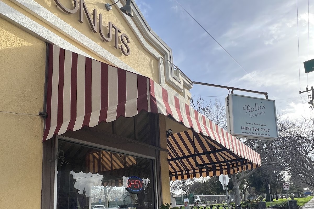 Jon's Donuts & Ice Cream