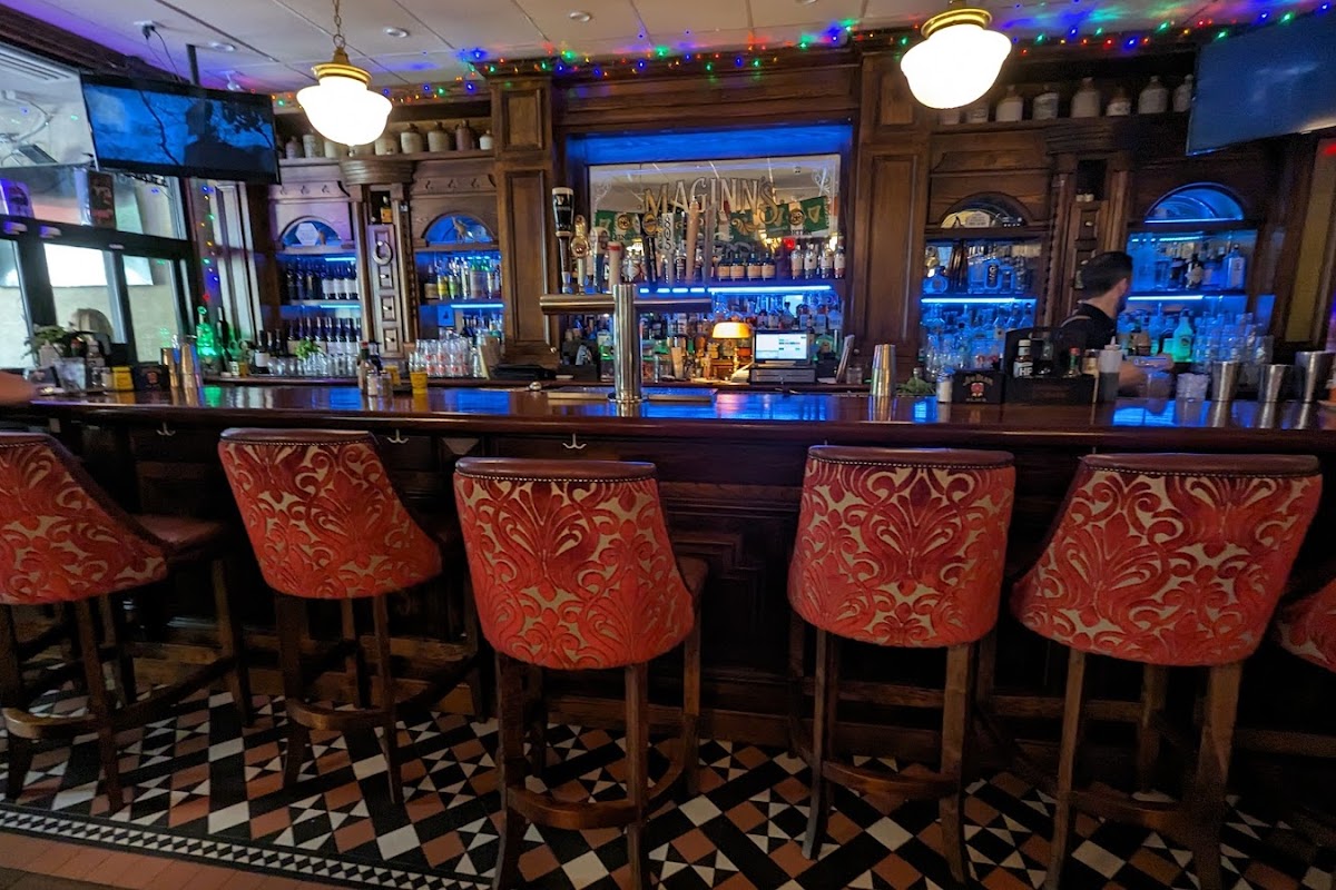 Maginn's Pub: Beer, Whiskey & Fine Food