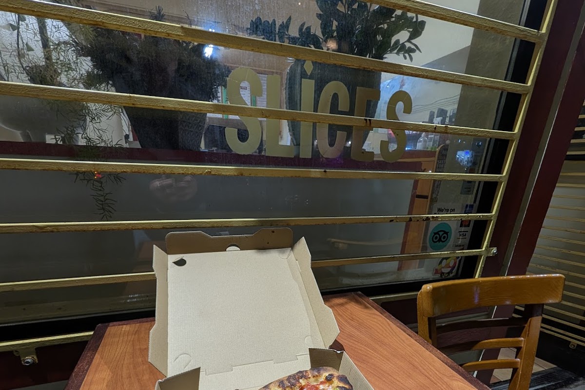 Deja Vu Pizza & Pasta