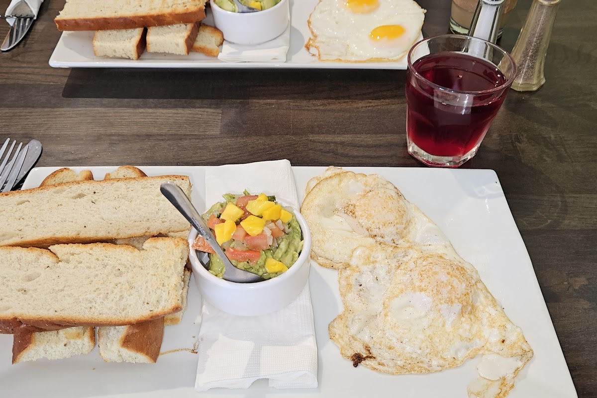 O Cafe Bakery Bistro
